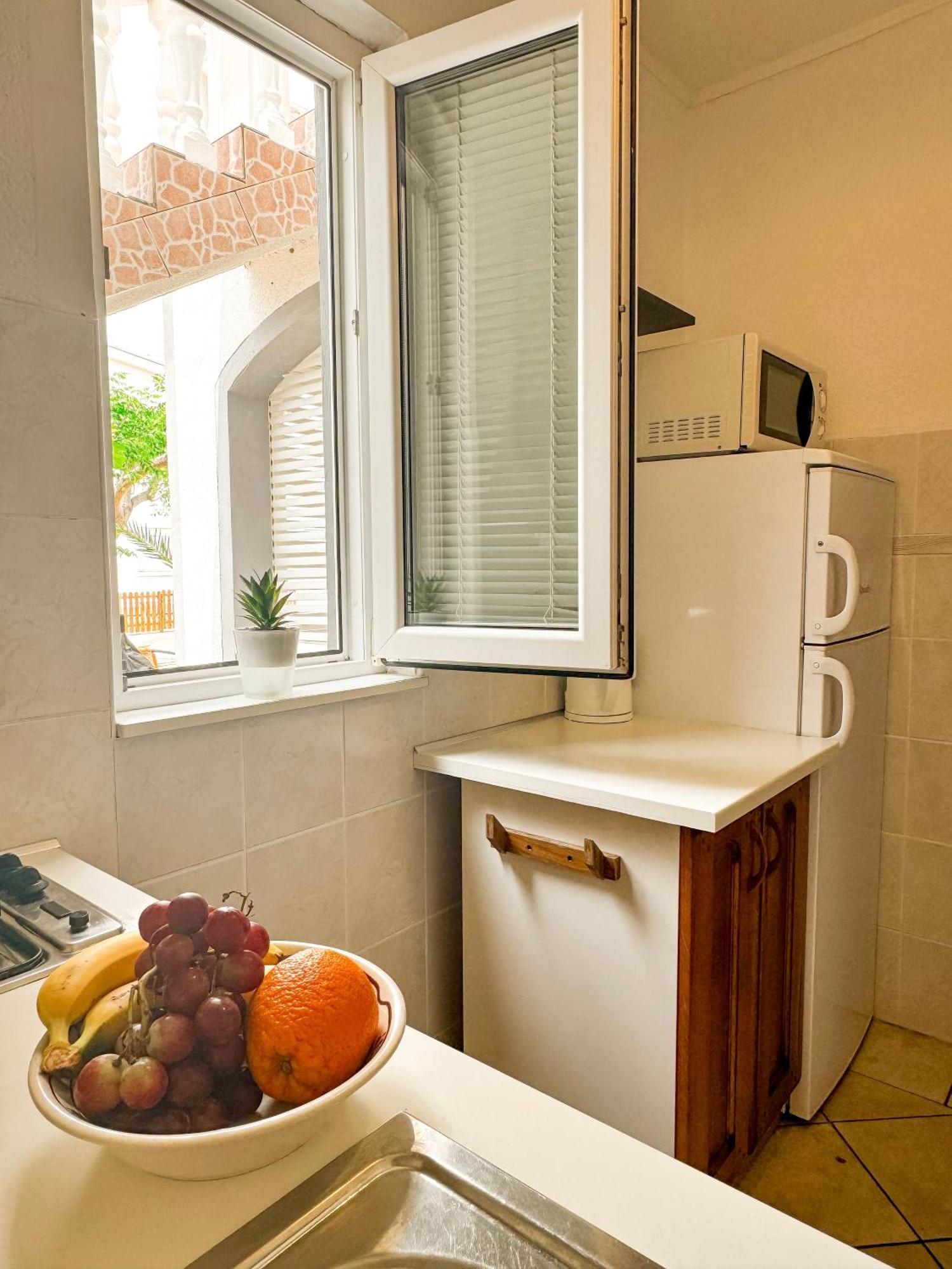 Apartmani Cvangic Vir Exteriör bild