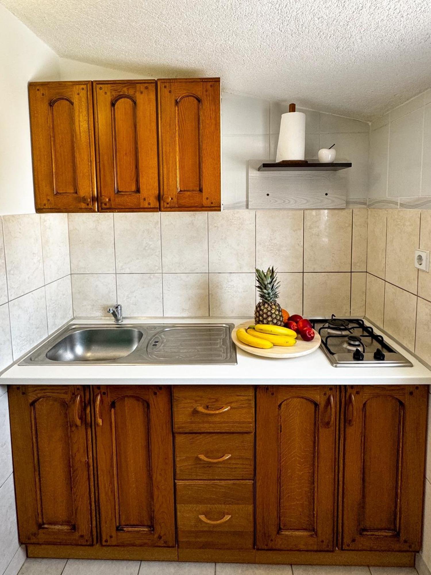 Apartmani Cvangic Vir Exteriör bild