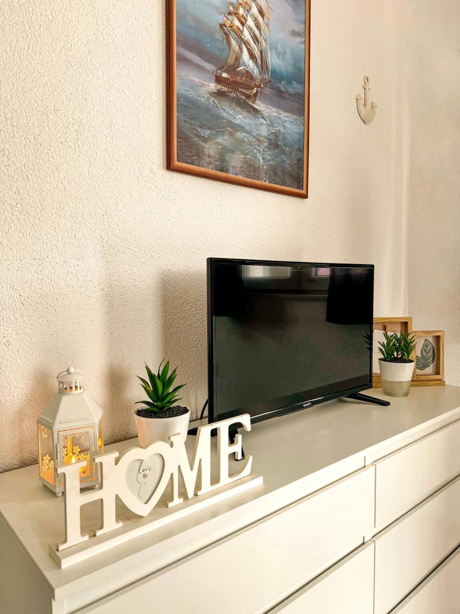 Apartmani Cvangic Vir Exteriör bild
